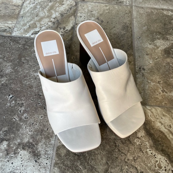 Dolce Vita Cream Heels - Picture 5 of 9